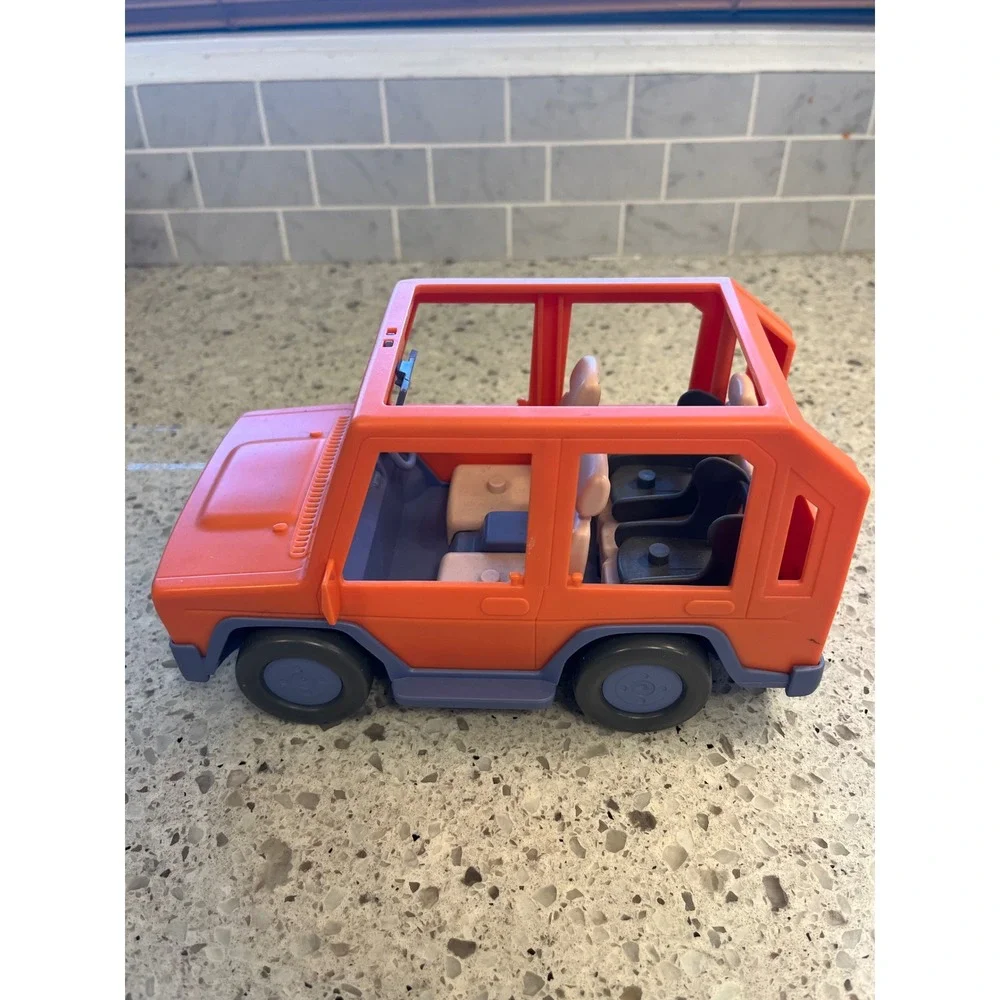 Bluey Heeler Family 4WD Cruiser Vehicle Orange Toy Car Moose Toys 419 HLR
